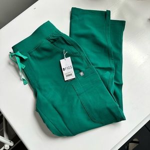 NWT figs Petite Skinny Scrub Pants 2.0 - S - Petite / Hunter Green